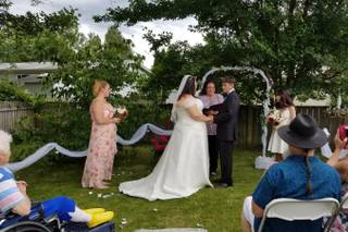 An Upbeat Wedding Officiant For Your Wedding - 1