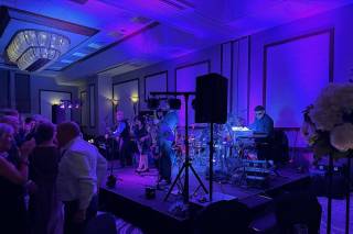 Deja Blu Variety Dance Band - 13