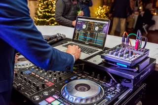 ML Event Entertainment - 50