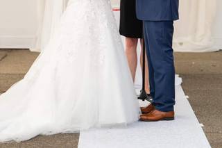 Ceremony Officiants - Rev. Laura Cannon & Associates - 40