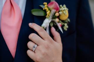 Blossom & Bee Floral & Event Design - 9