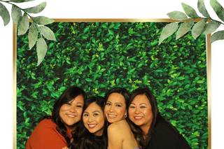 Oh Snap! Photo Booth - 1
