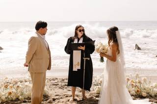 Rev. Mercy - Bilingual Wedding Officiant - 26