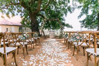 Bloom & Vine Wedding and Event Flowers - 16