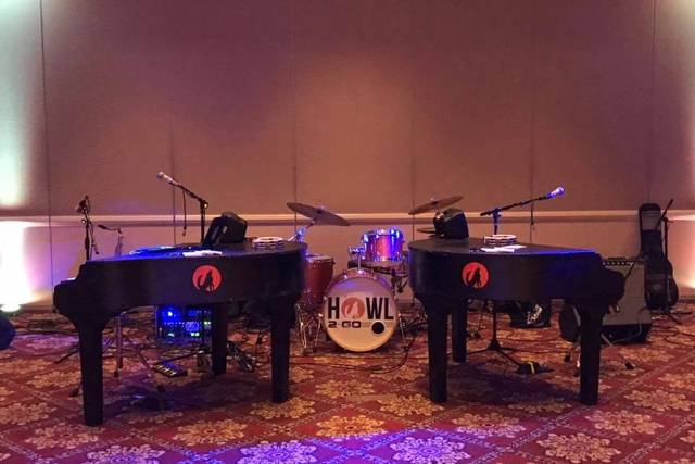 Howl2GO Dueling Pianos by Howl at the Moon 1