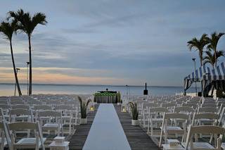 The Crescent Beach Club - 43