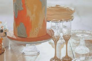Creme De La Creme Cake Company - 21