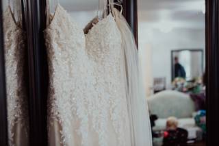 Lilla's Bridal Boutique - 21