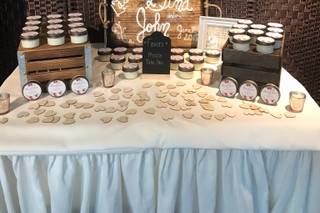 Suzee's Candle Company - 12