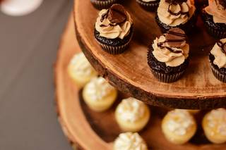 BuzzyBakes Catering - 14