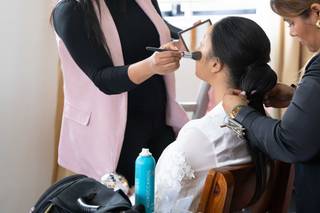 Nelly Makeup Studio - 20