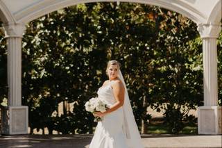 Circle Park Bridal Boutique - 9