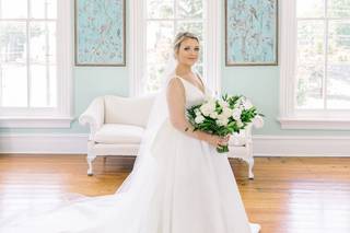 Alexia's Bridal Boutique - 14