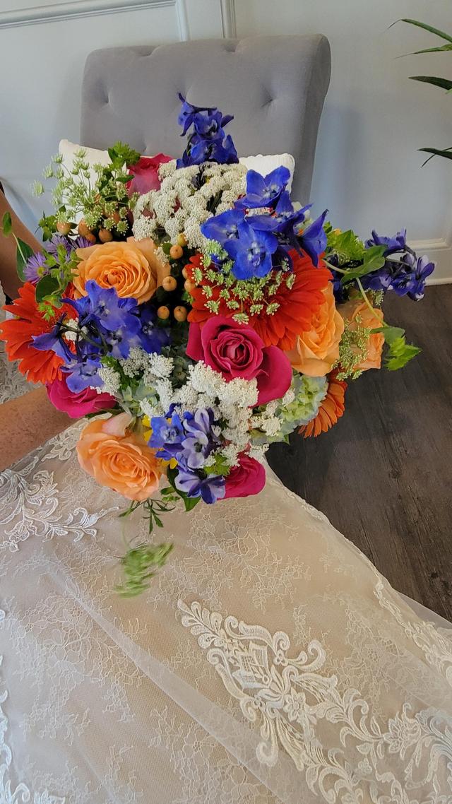 Connells Maple Lee Flowers and Gifts - 1