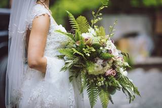 Dreyer House Florals - 34
