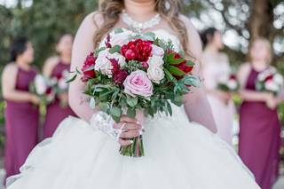 Daisy's Front Porch Flowers, Events & Creative Studio - 73