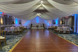 The Rosen Plaza Hotel - 23