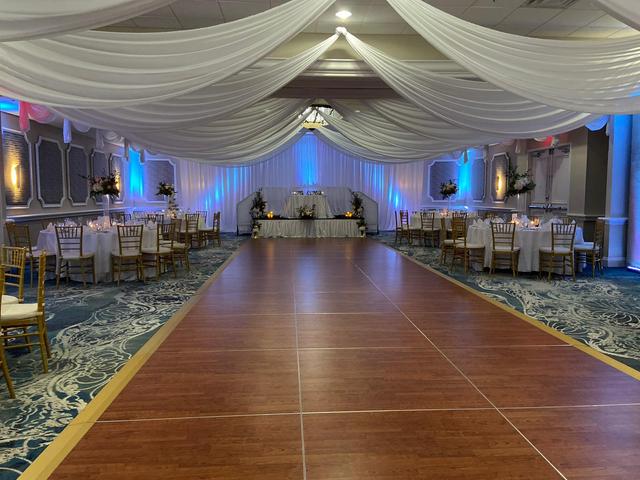 The Rosen Plaza Hotel - 1