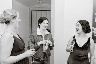 Tia & Claire Studio - 6