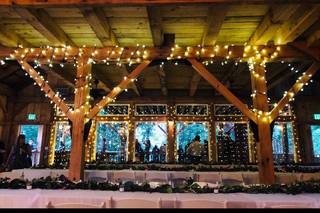 The Grand Barn At The Mohicans Treehouse Resort - 35
