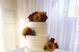 Bloom Custom Cakes - 78