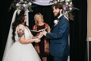 Wedding Officiant Eileen - 15