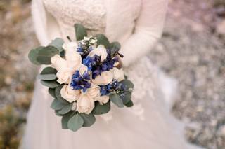 Bloomers Florist - 12