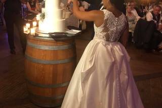 Chickadee Hill Cakes - 102