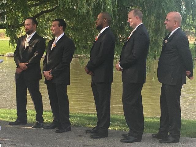 Black Tie Formalwear (Glen Ellyn) - 1