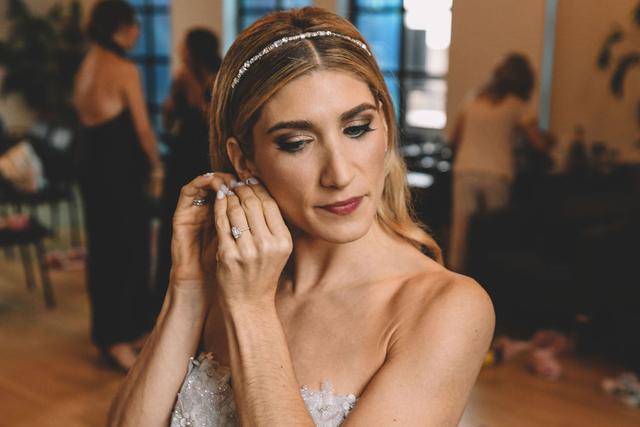 Alexa Gould Make-Up - 4