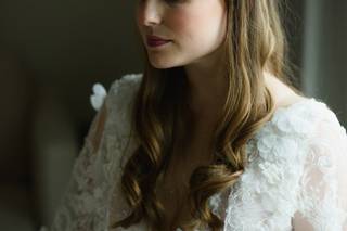 Lovies Salon and Spa - 11