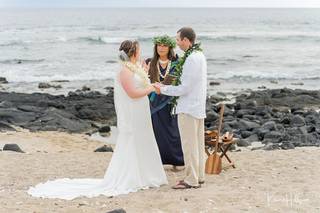 Hawaiian Style Beach Weddings with ALOHA - 20
