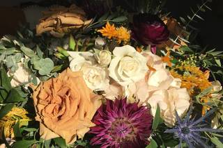 Fleur De Lis Florist - 57