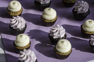 Simply Sweet Cupcakes & Cakes - 11