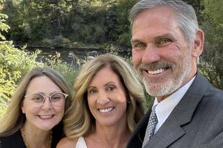 Rev. Kelly Robbins Wedding Officiant - 25