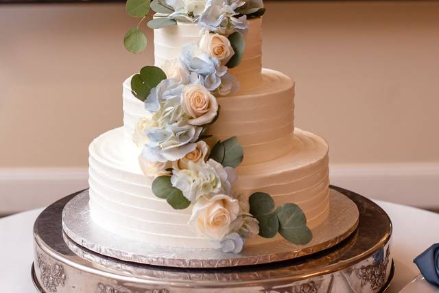 Creative cakes By Donna 4