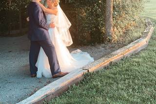 Bluegrass Wedding Barn - 12