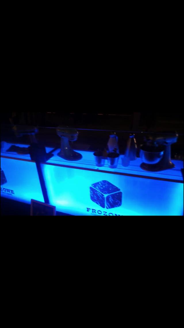 Frozone Nitrogen Ice Cream & Dragon's Breath - 2
