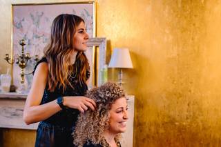 Cheeky Strut Salon - 10