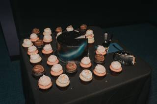 Crème Cupcake + Dessert - 9