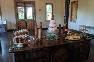 Acuna's Custom Cakes - 44