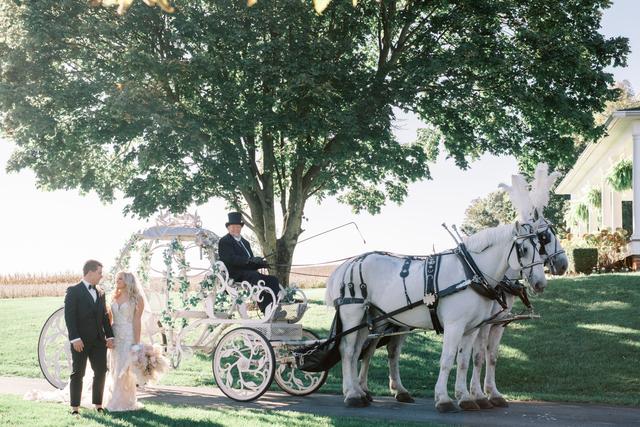 Lilla's Bridal Boutique - 4