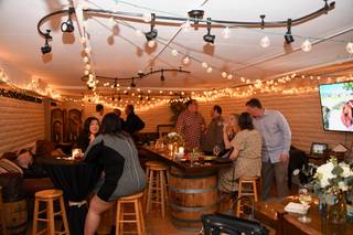Holiday Wine Cellar - 7