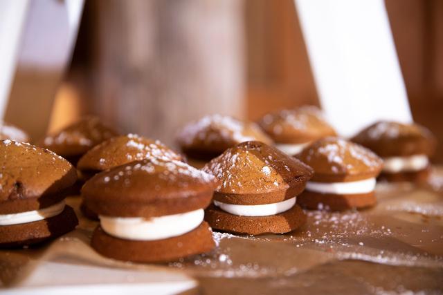 BuzzyBakes Catering - 1