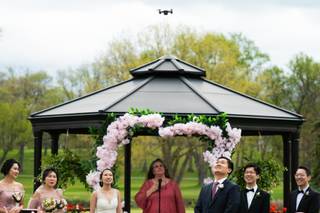 A Wedding in a Wink - 18