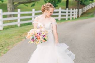 Helga's Bridal and Alteration - 8