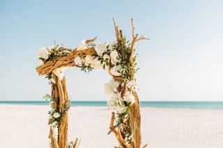 Signature Florals - Flowers - Fort Myers, FL - WeddingWire