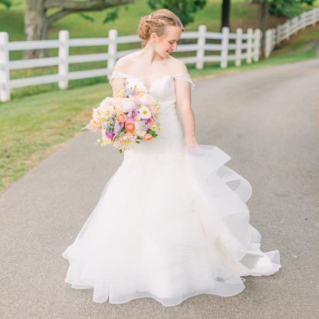 Helga's Bridal and Alteration - 4
