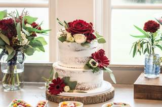 Daisy's Front Porch Flowers, Events & Creative Studio - 51