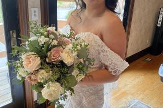 Bloom! Custom Floral Designs - 18